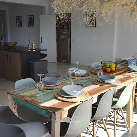 Large Very Spacious Modern 4 Bedroom Sleep 8 To 10 Loulé