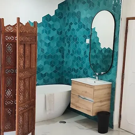 וילה Large Very Spacious Modern 4 Bedroom Sleep 8 To 10