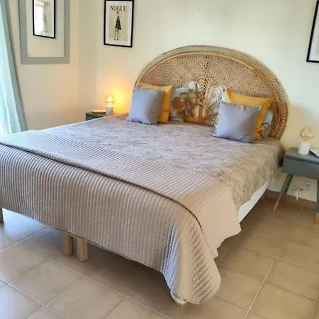 Large Very Spacious Modern 4 Bedroom Sleep 8 To 10 וילה לואה