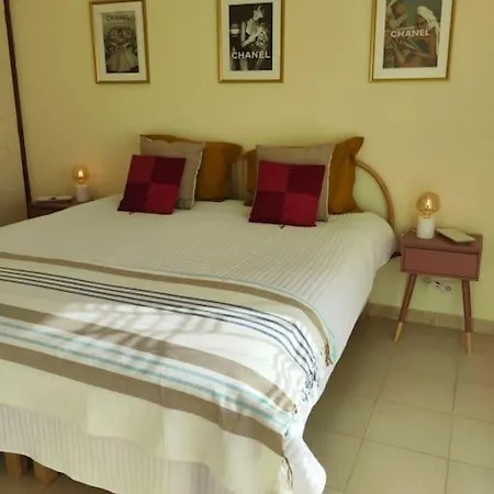Large Very Spacious Modern 4 Bedroom Sleep 8 To 10 Loulé